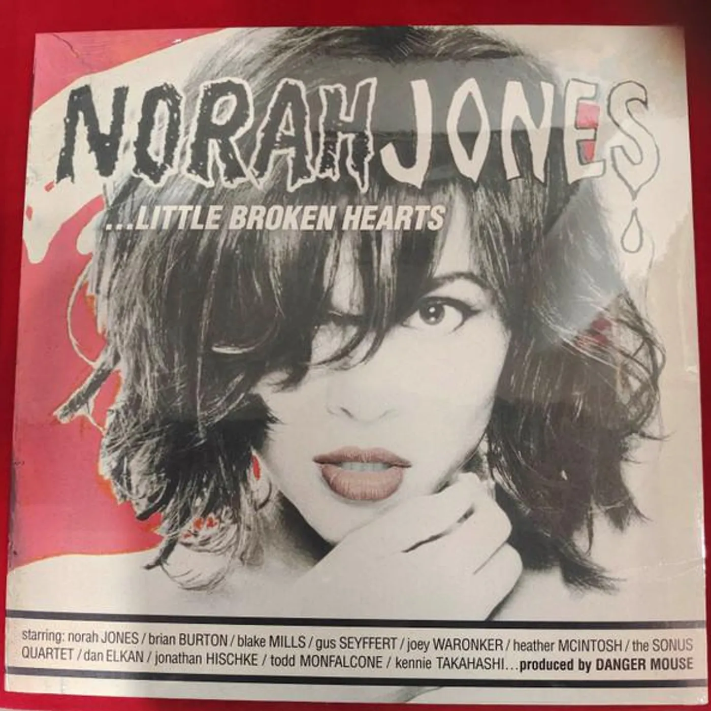 Norah Jones LITTLE BROKEN HEARTS Vinyl Record