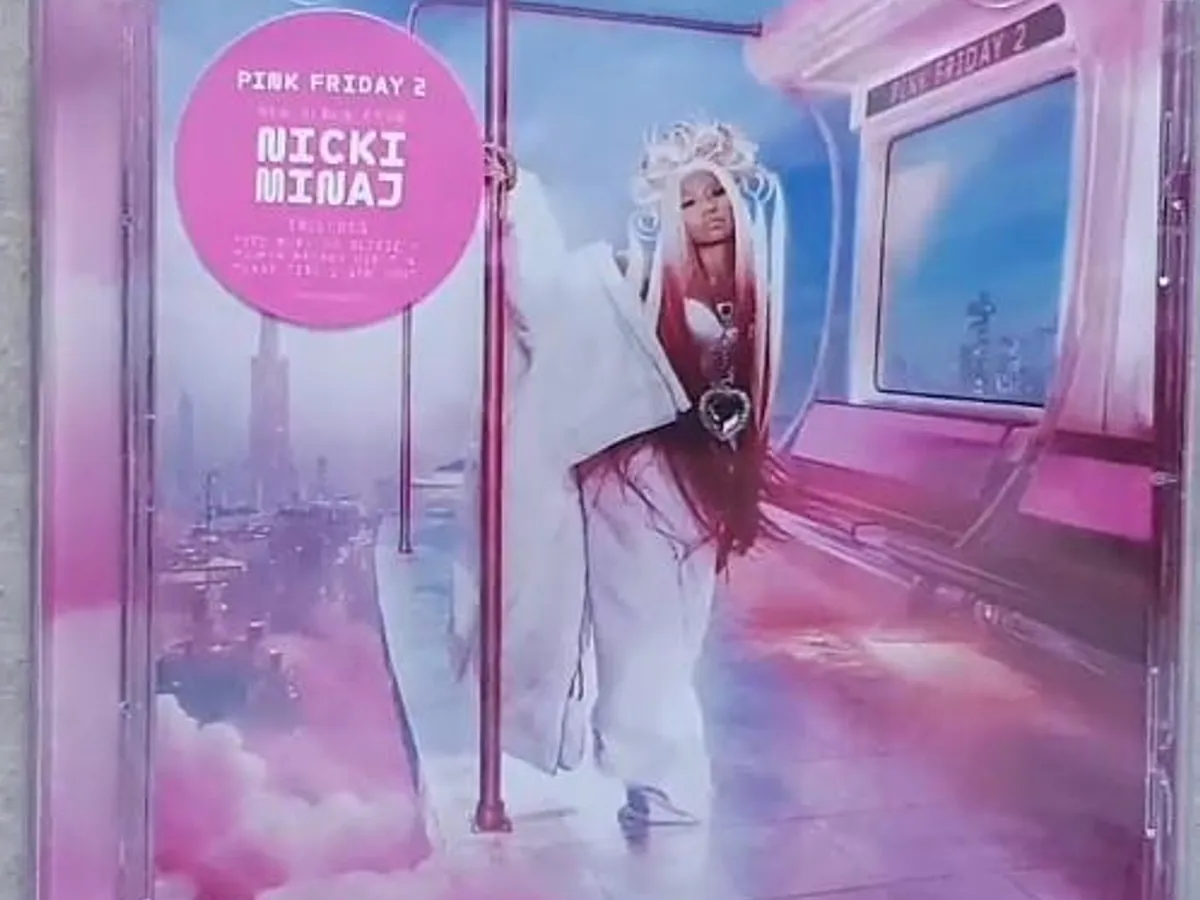 新品未開封 Nicki Minaj Pink Friday 2 LPレコード Nicki Minaj Pink Friday 2 LP Marble Pink Target Exclusive