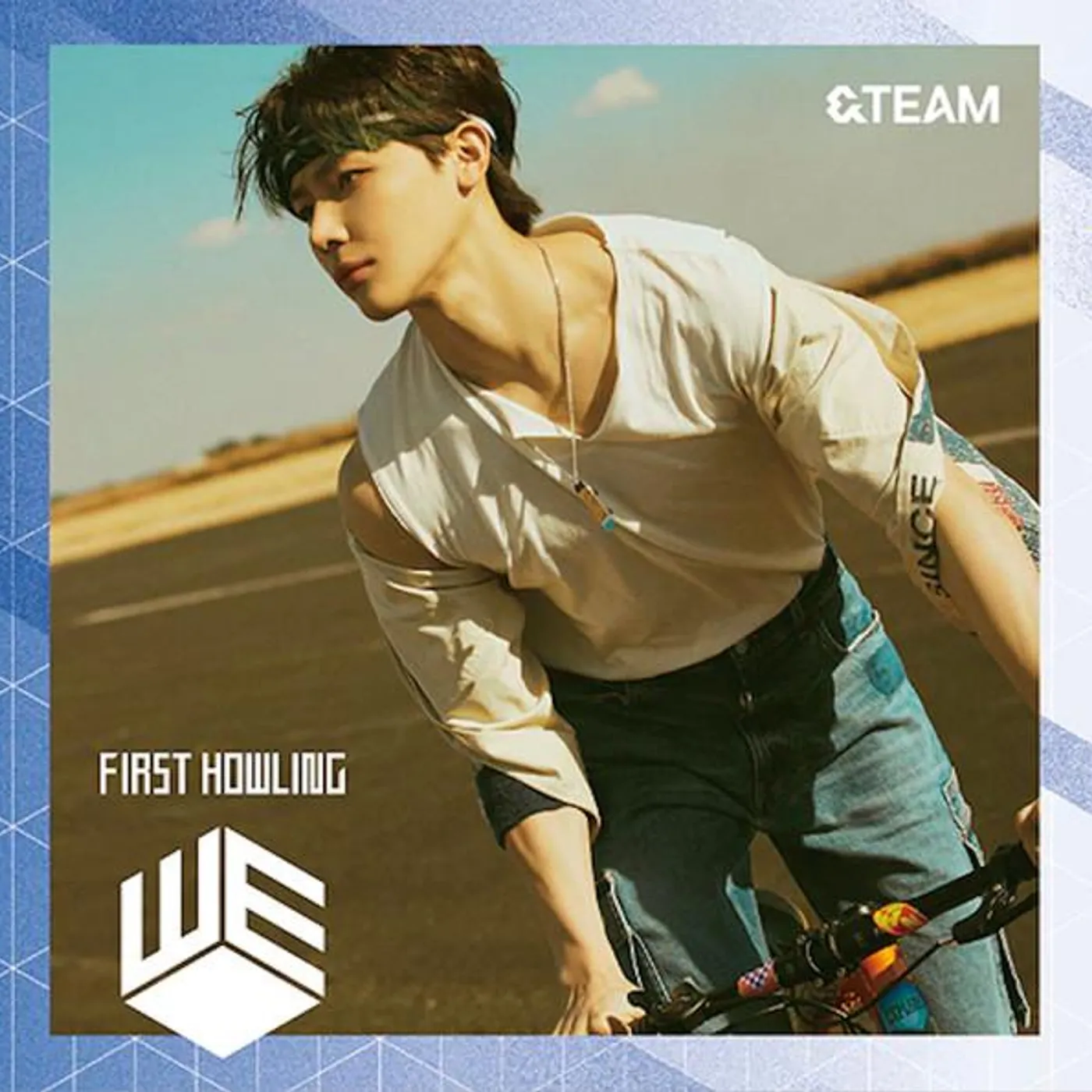 The Team FIRST HOWLING: WE (LIMITED/NICHOLAS VERSION) CD