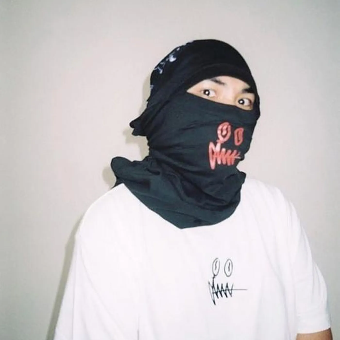 DUSTIN NGO 春風