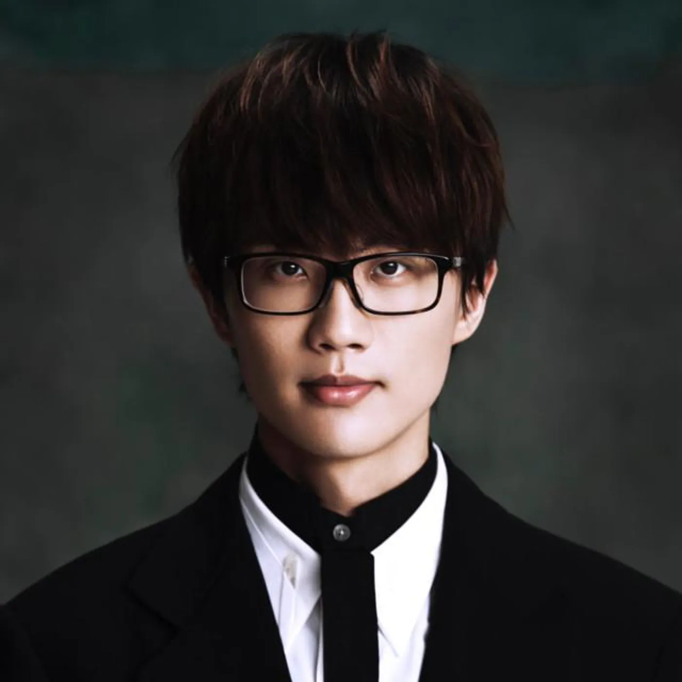 許嵩 Brand Page