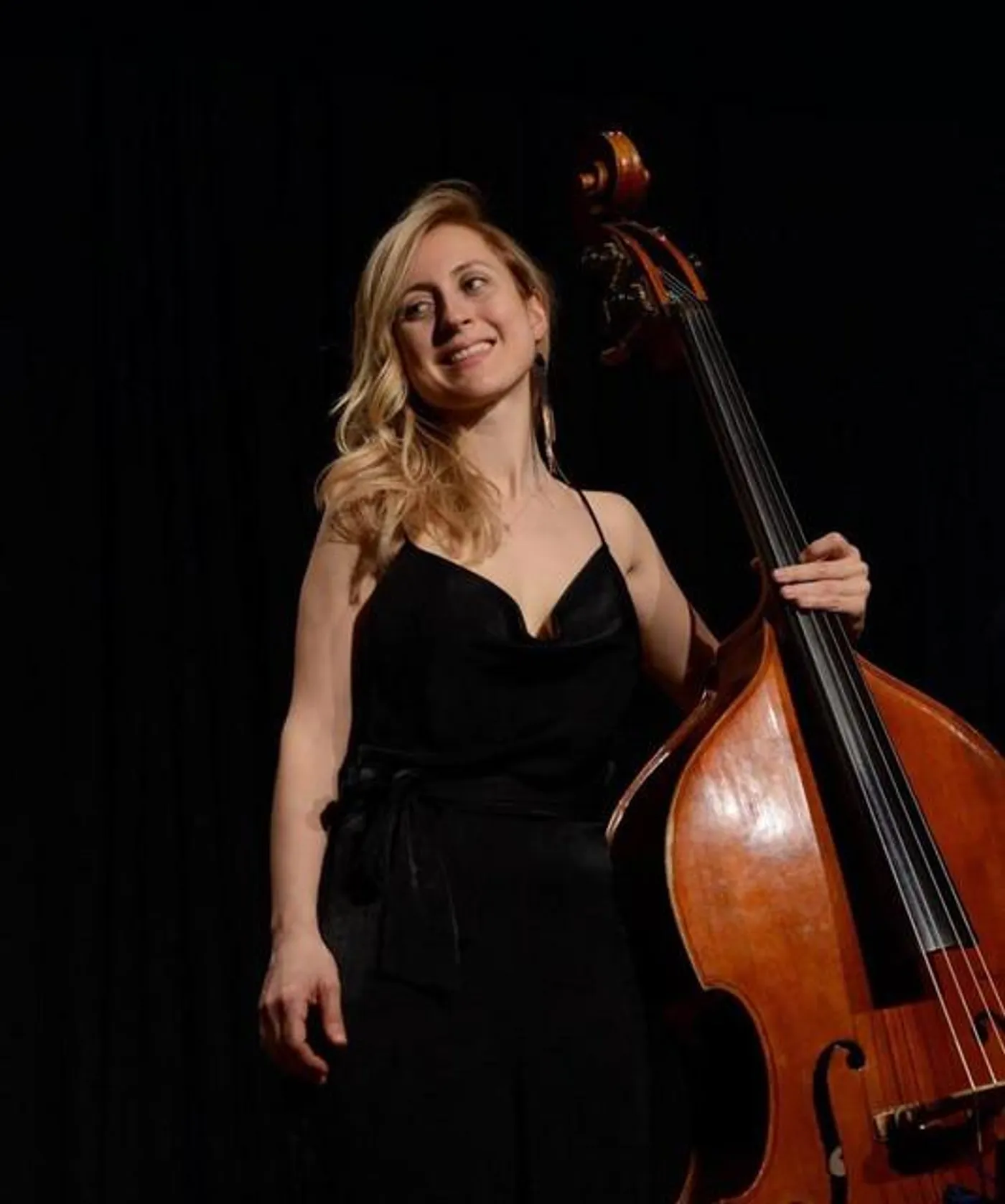 Esra Kayıkçı