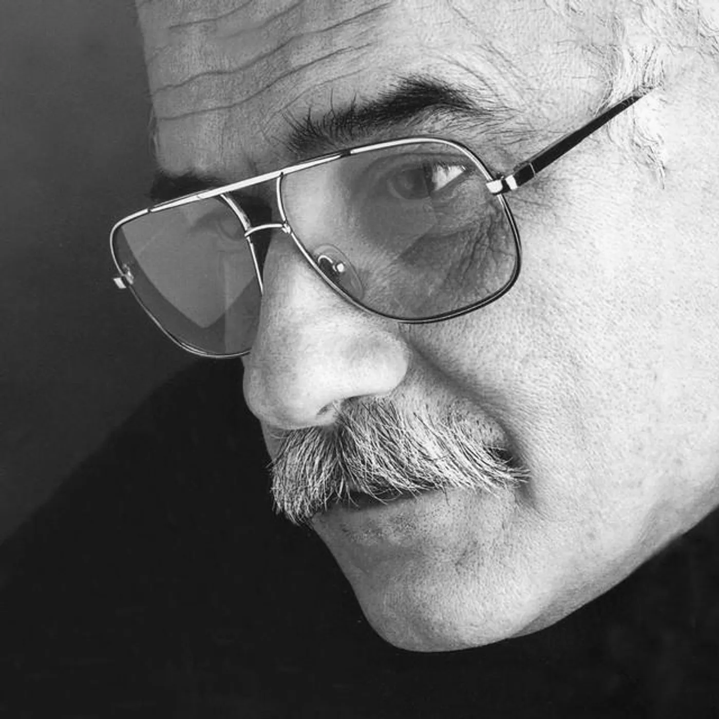 Kornelije Kovač Brand Page