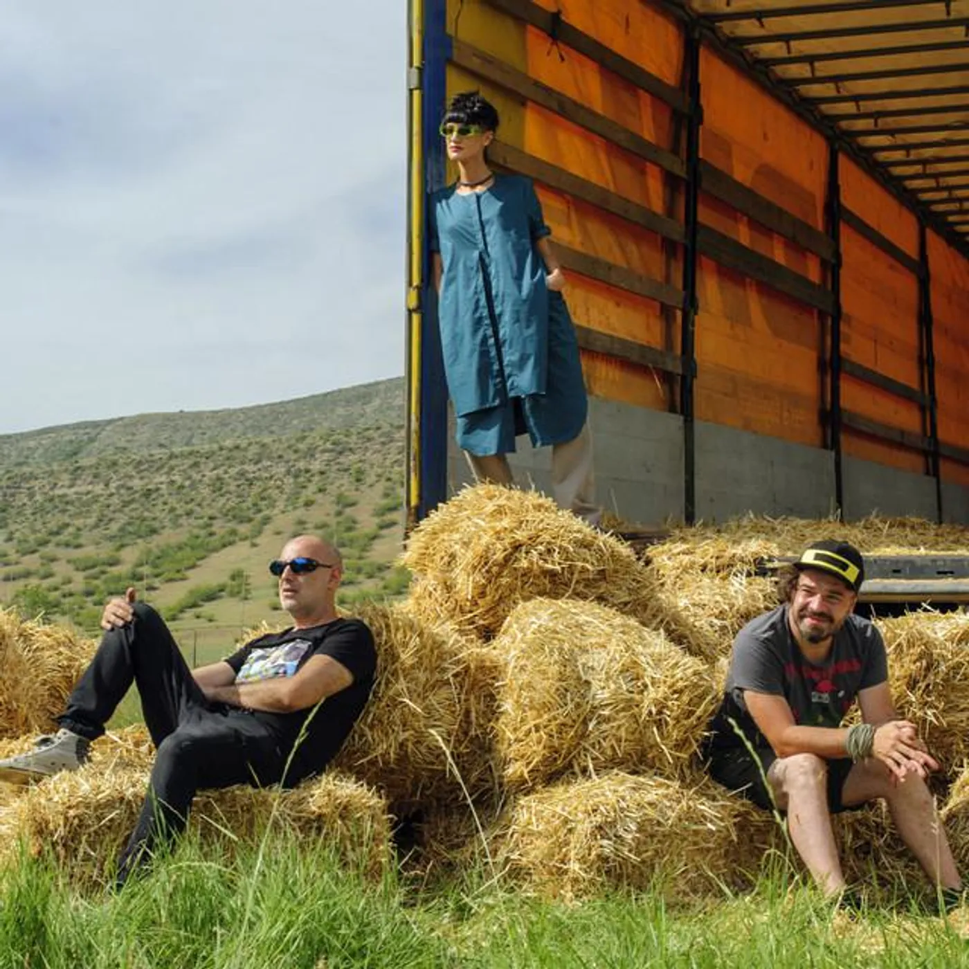 Green Room • მწვანე ოთახი