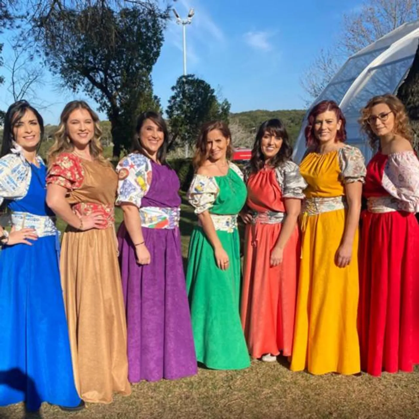 7 Saias