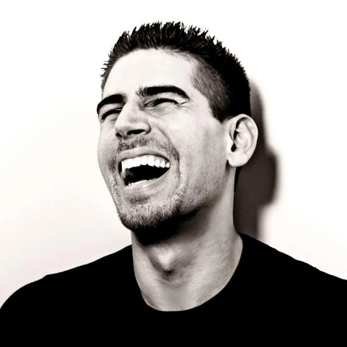 Carlos Andrés Gómez Brand Page