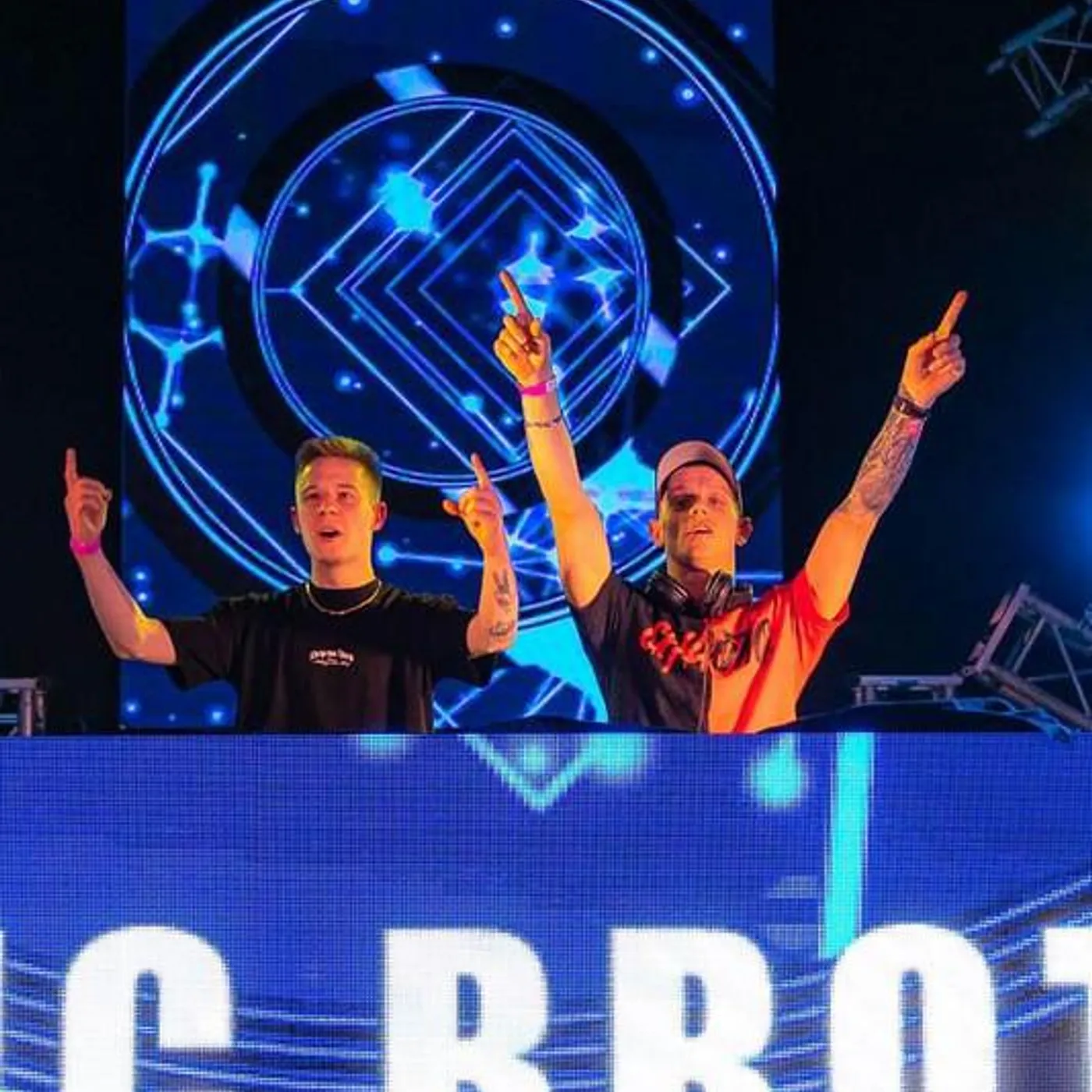 Chaotic Brotherz