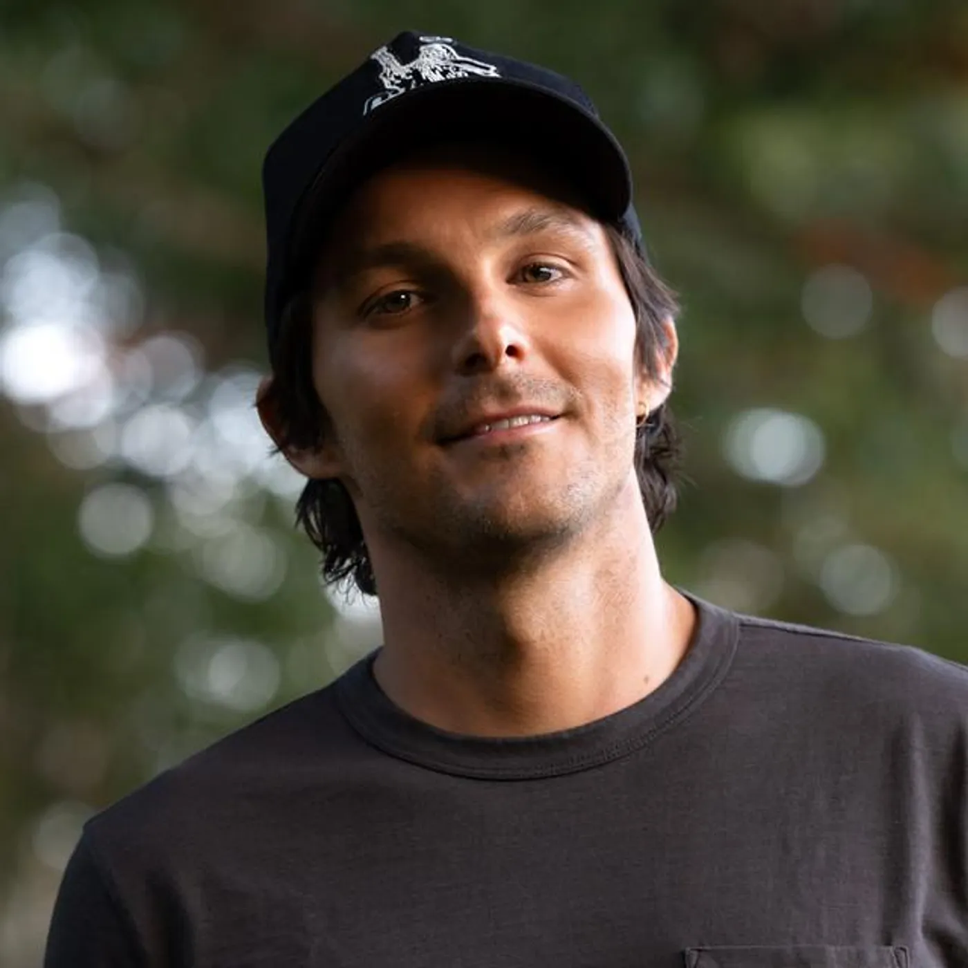 Charlie Worsham Brand Page