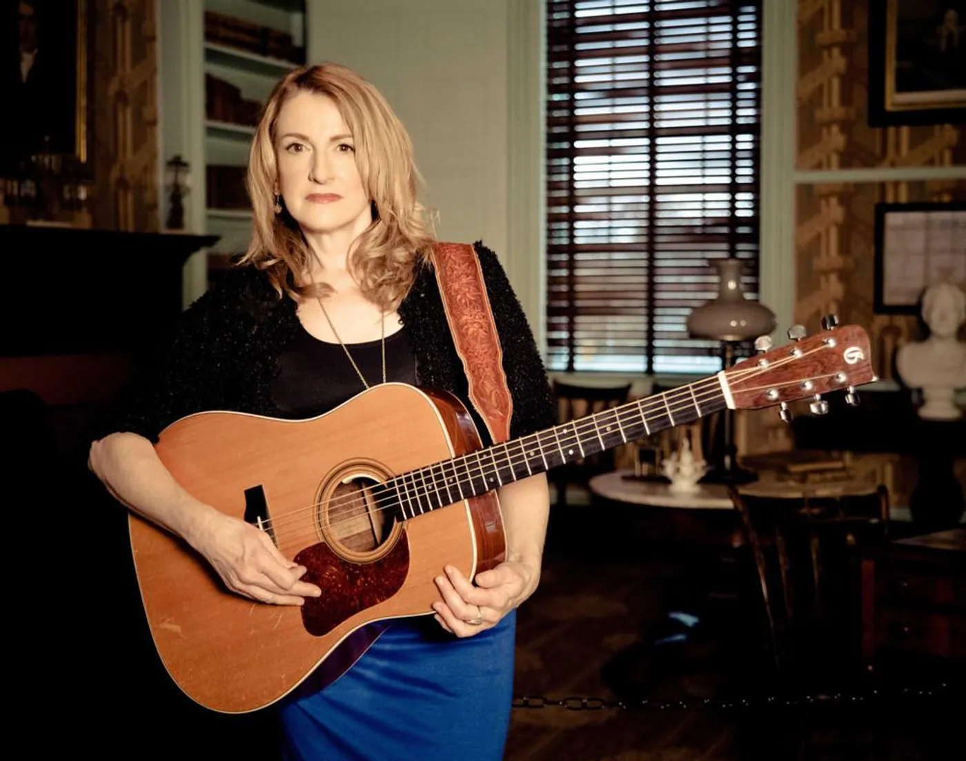 Claire Lynch
