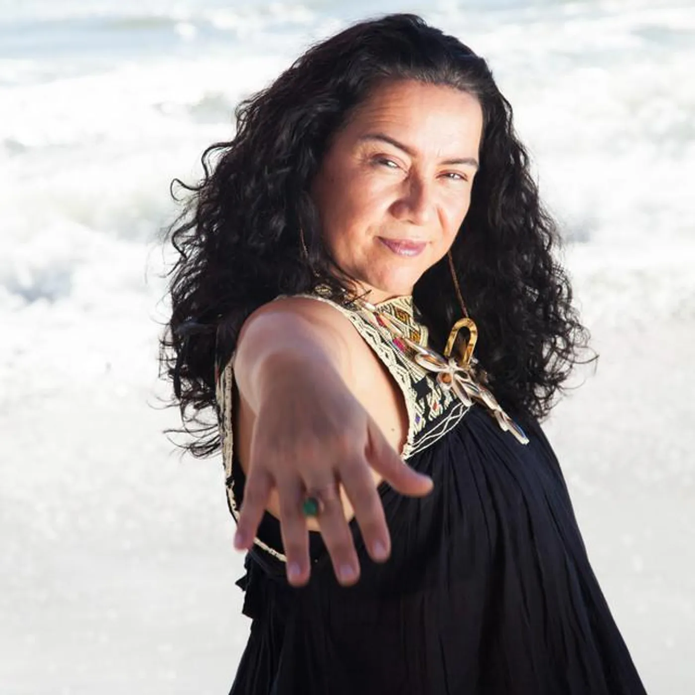 Claudia Acuna Brand Page