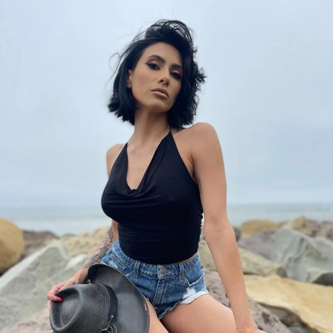 Cristina Vee Brand Page