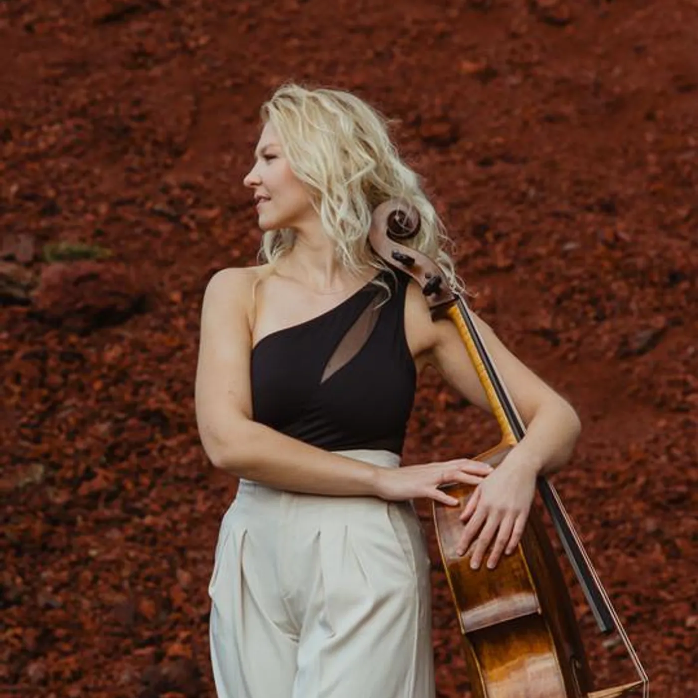 Amalie Stalheim Brand Page