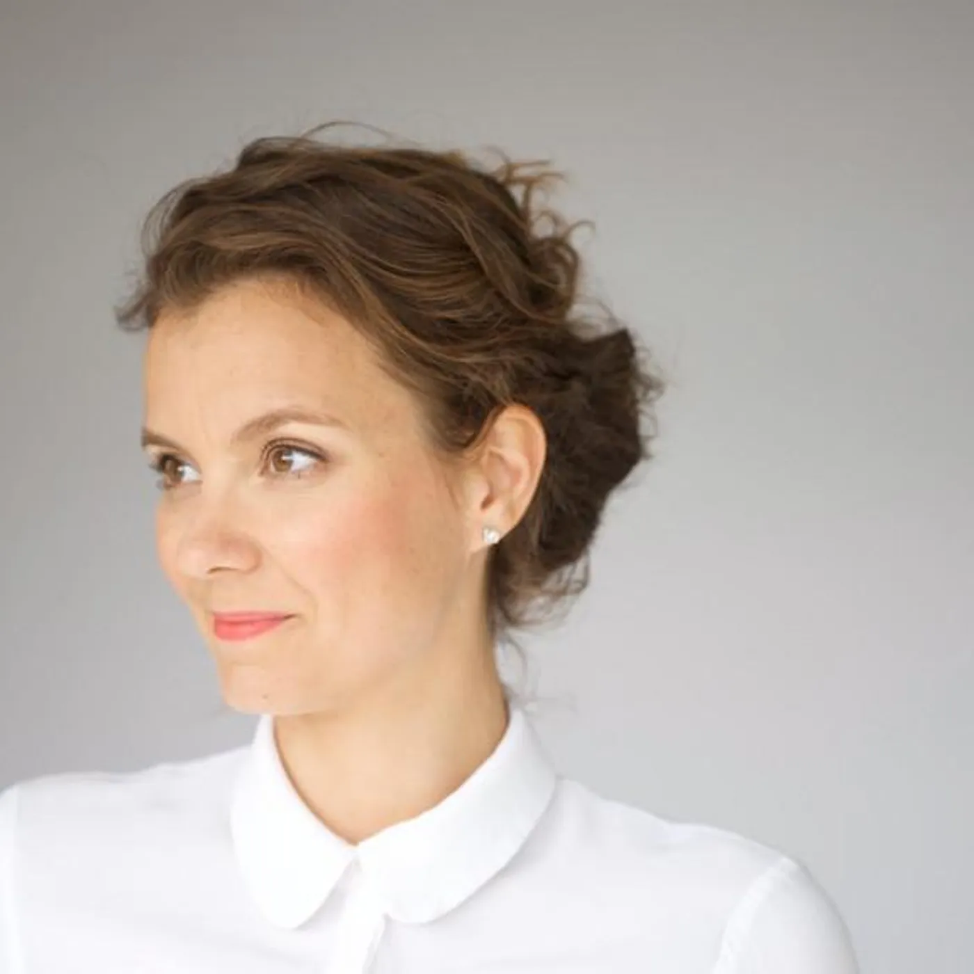 Amandine Savary