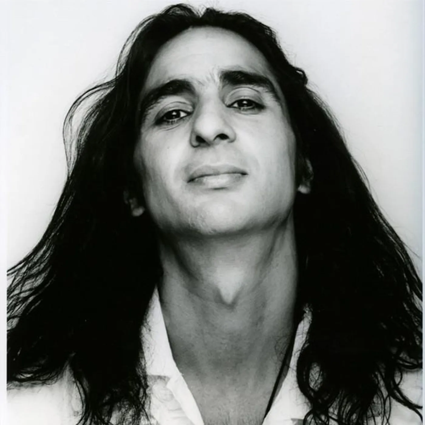 Antonio Flores Brand Page