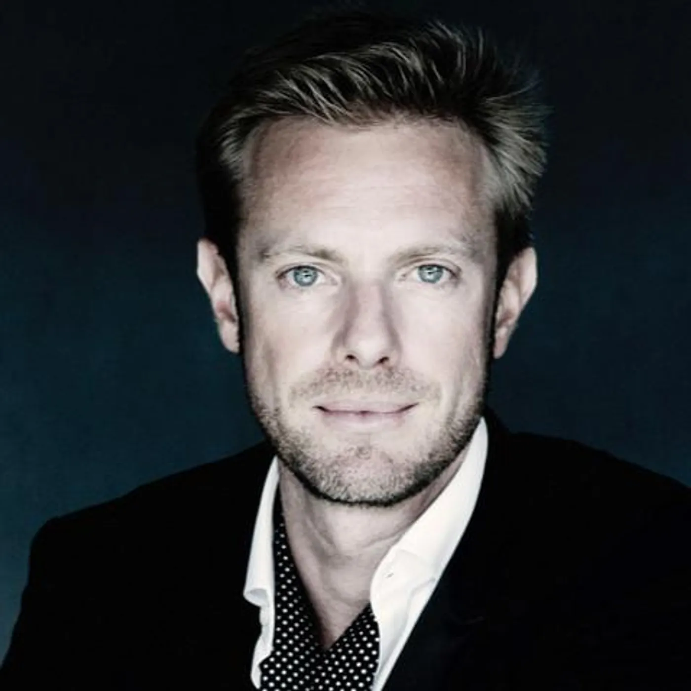 Andrew von Oeyen Brand Page