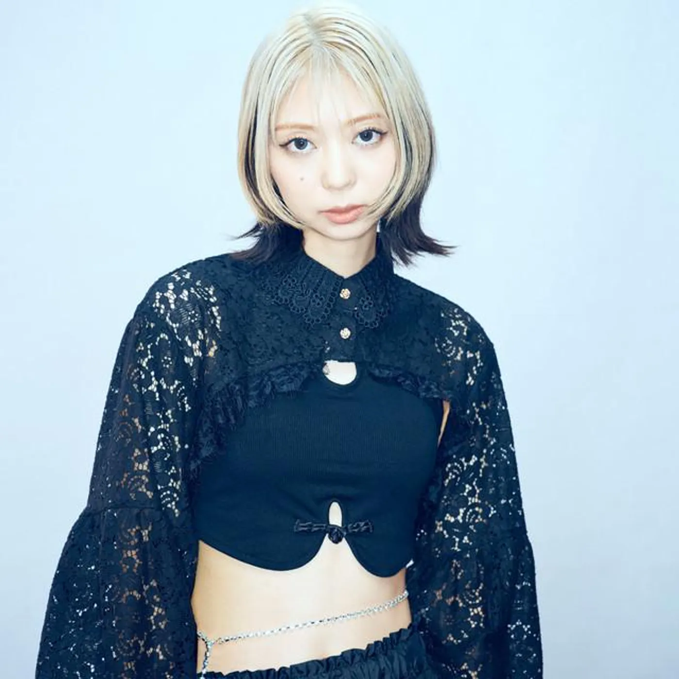 Anna Takeuchi Brand Page