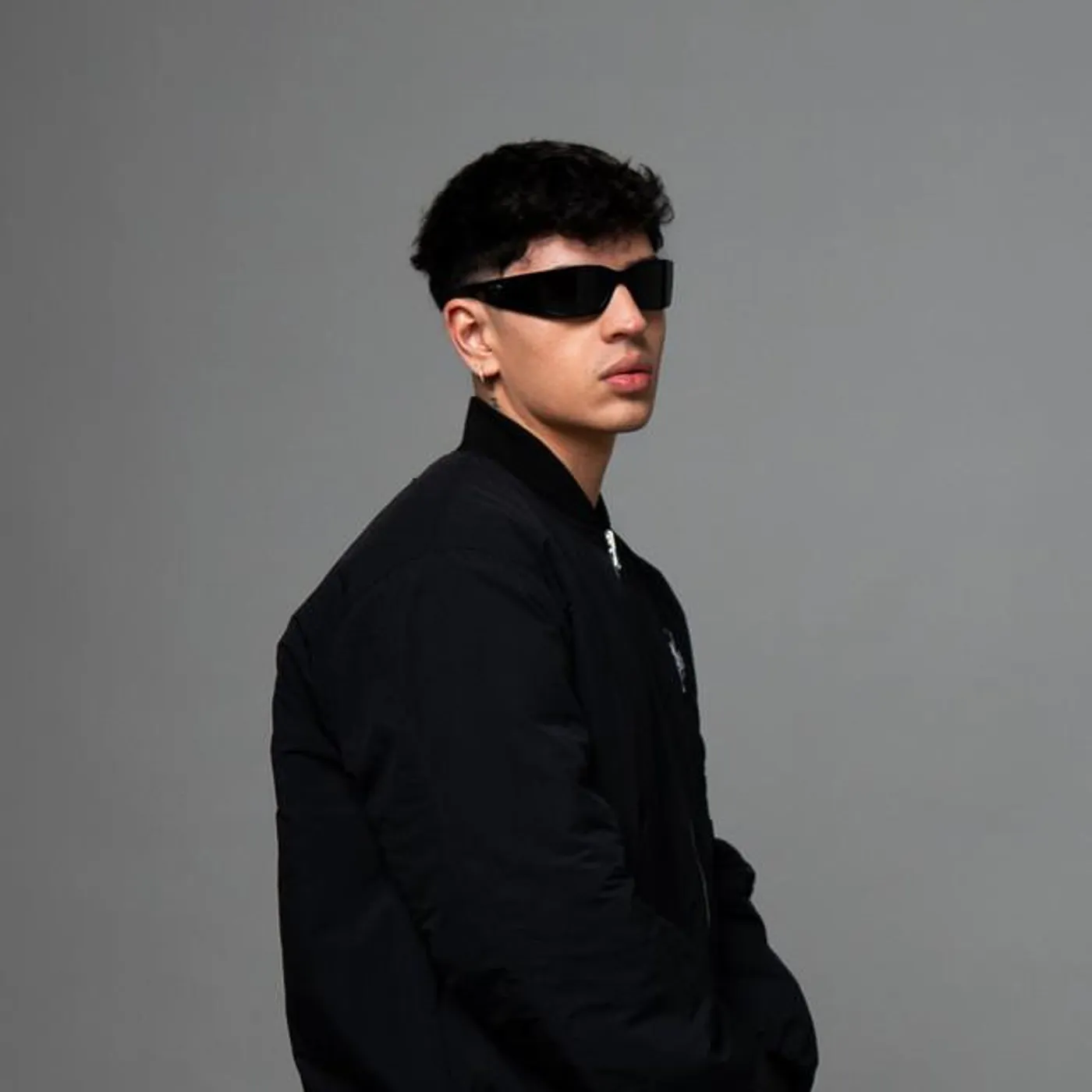 Alan Gomez Brand Page