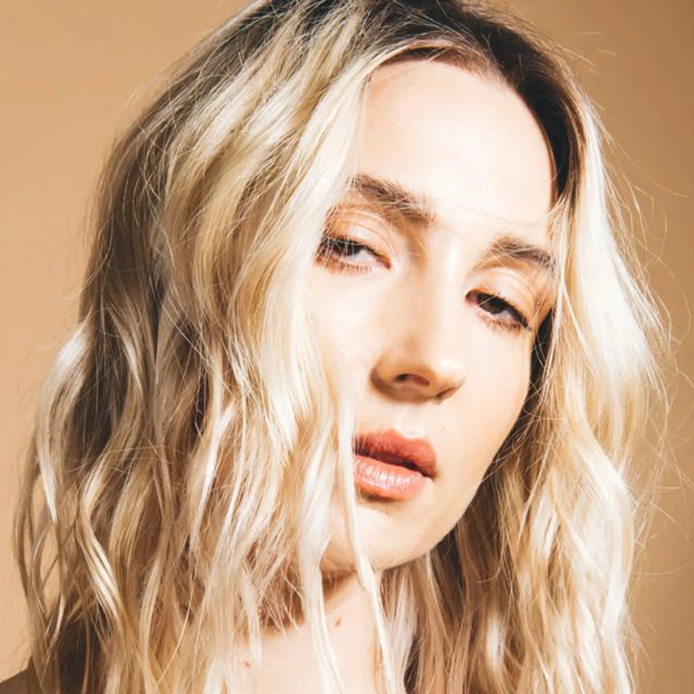 Ali Barter Brand Page