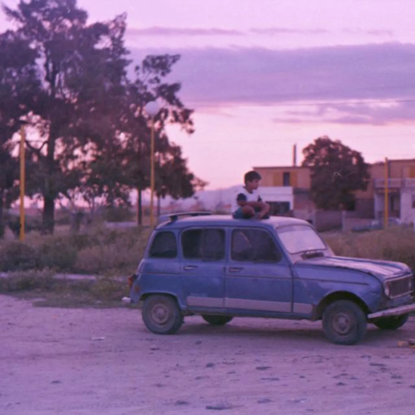 Asuntos Ajenos Brand Page