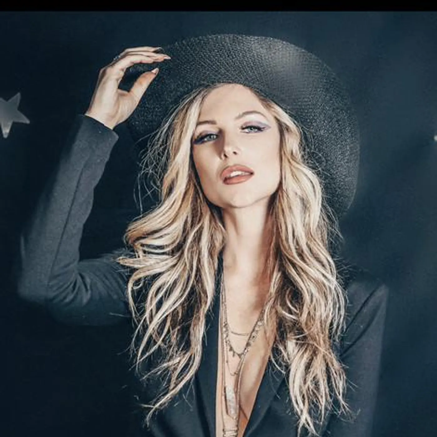 Ashlee Williss Brand Page