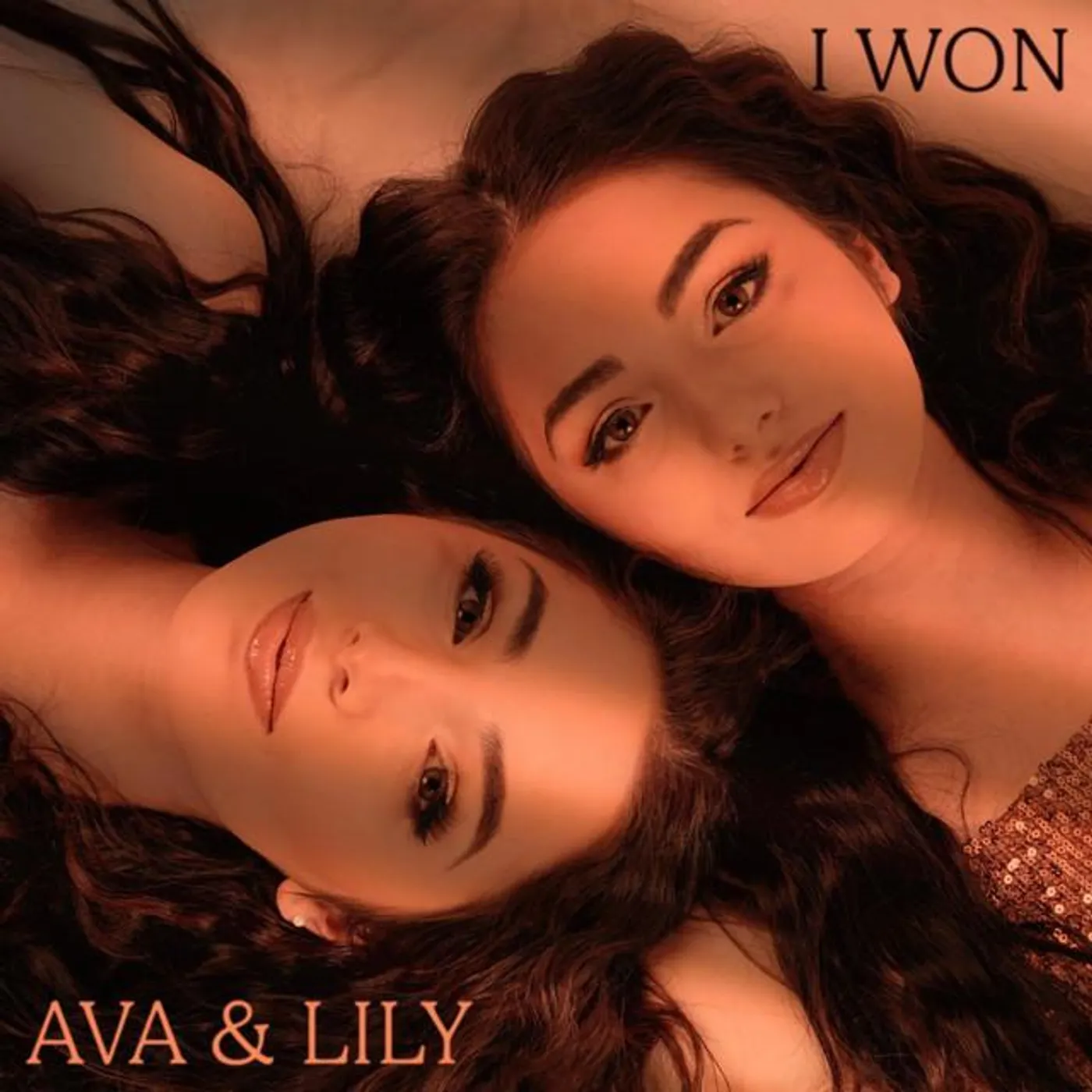 Ava + Lily
