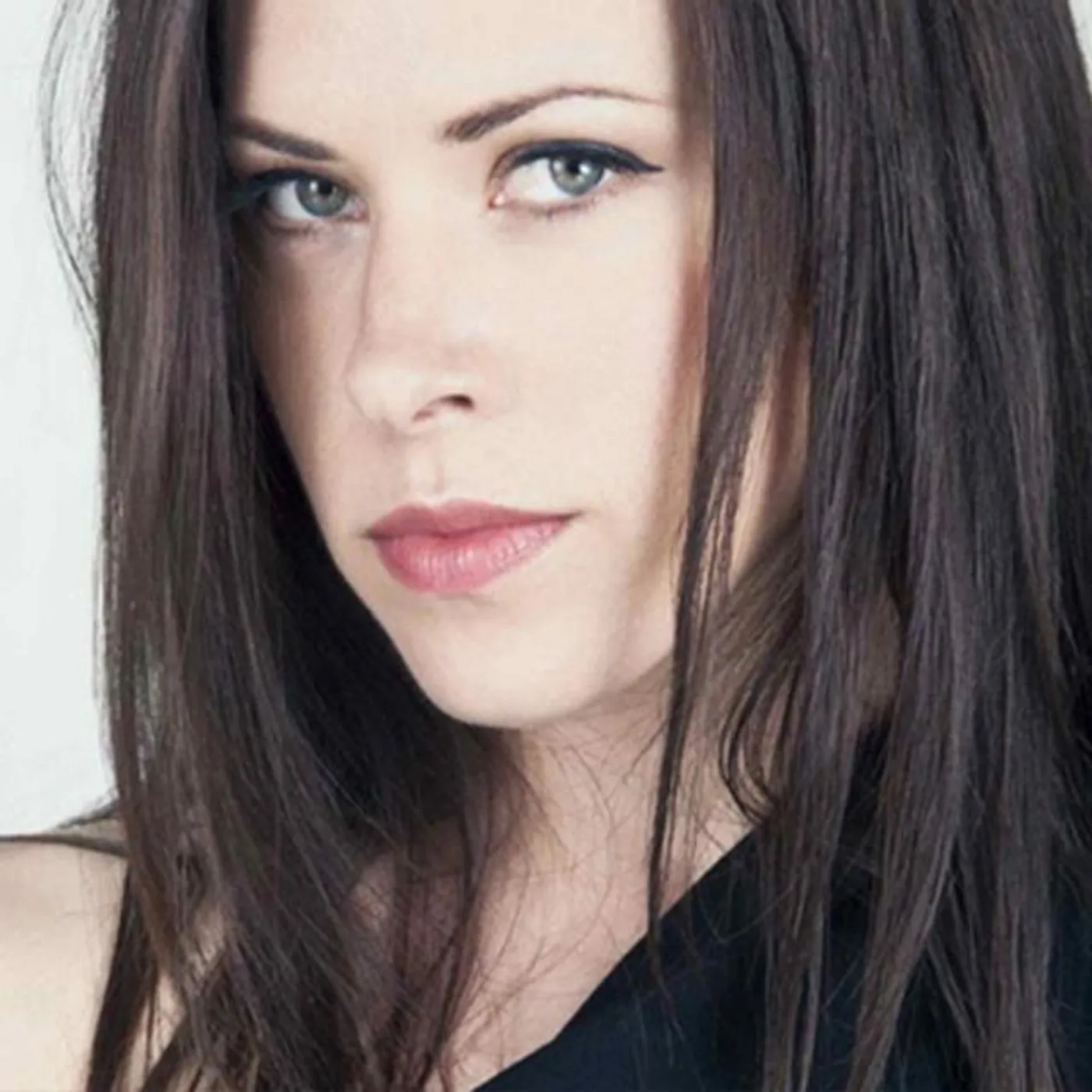 Betsie Larkin Brand Page