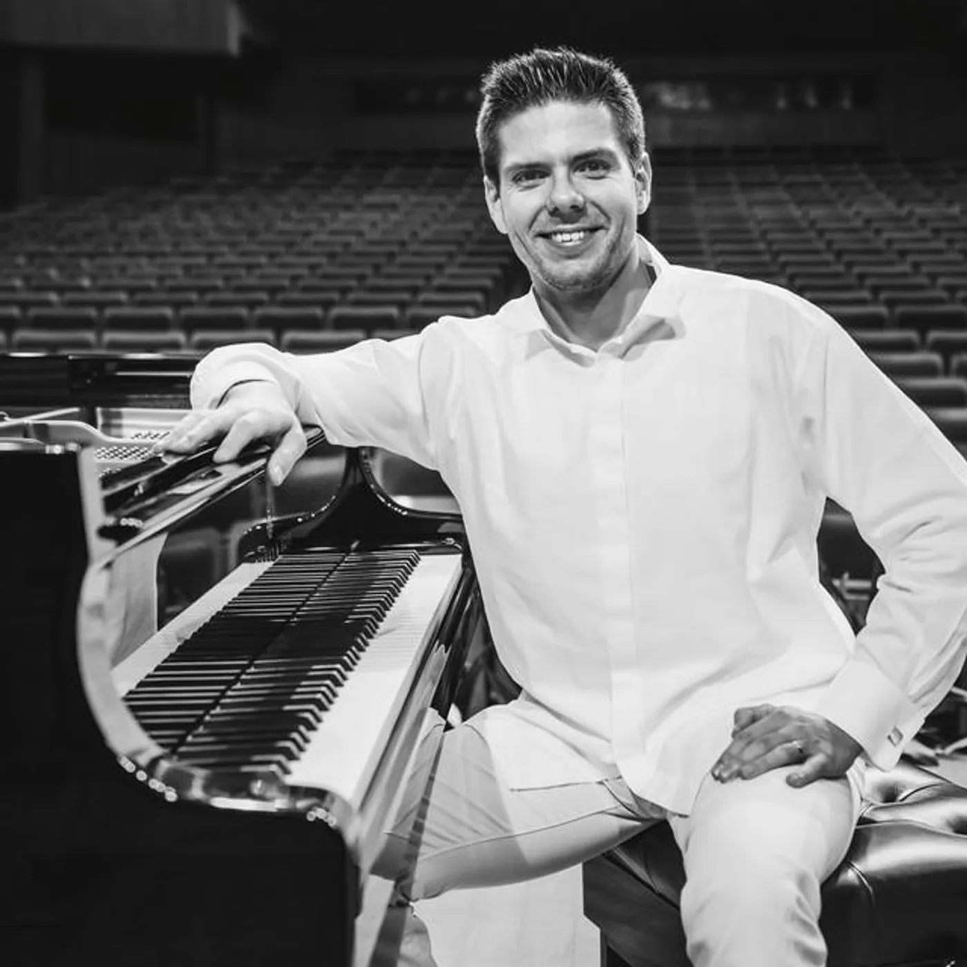 Bruno Vlahek Brand Page