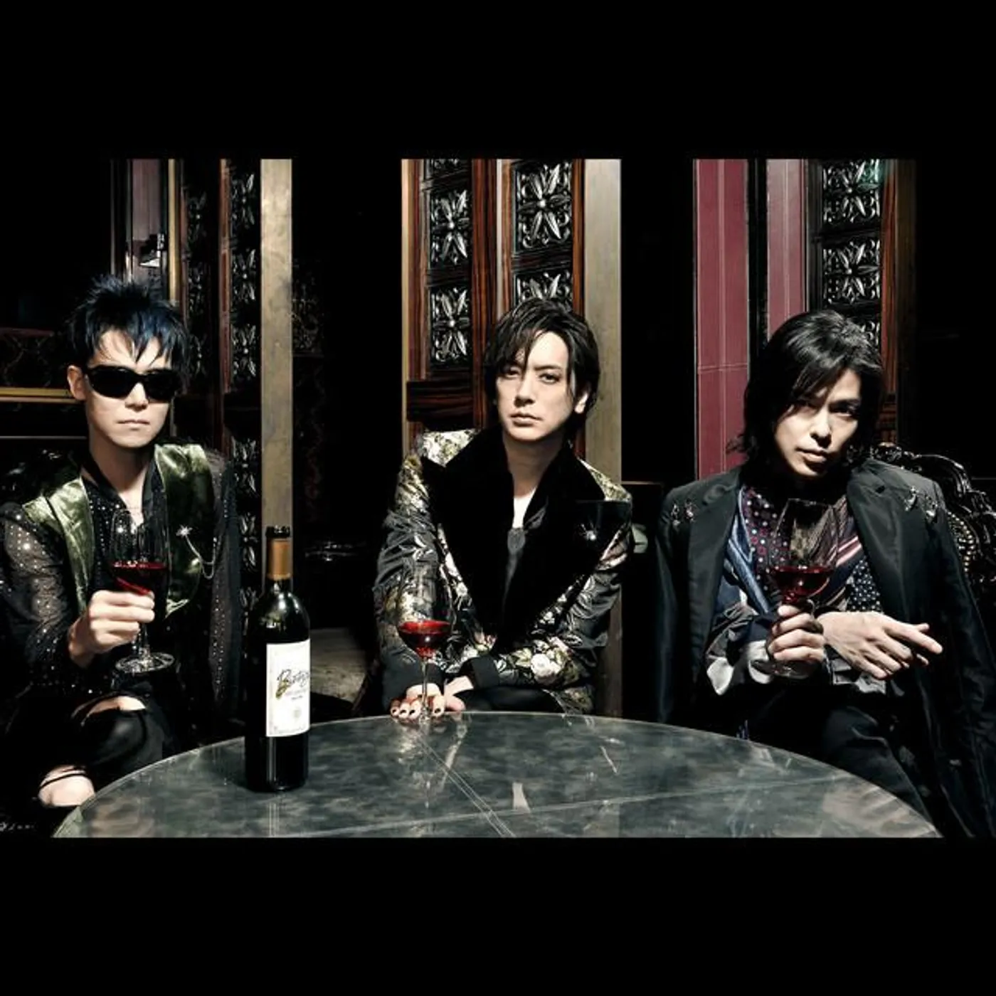 BREAKERZ Brand Page