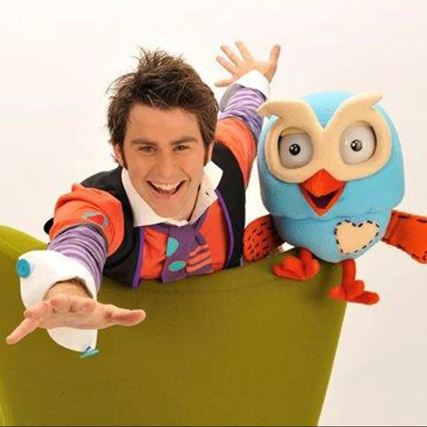 Giggle and Hoot