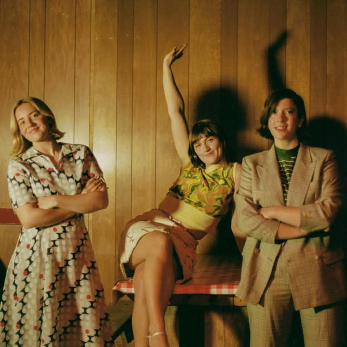 Girl Ray Brand Page