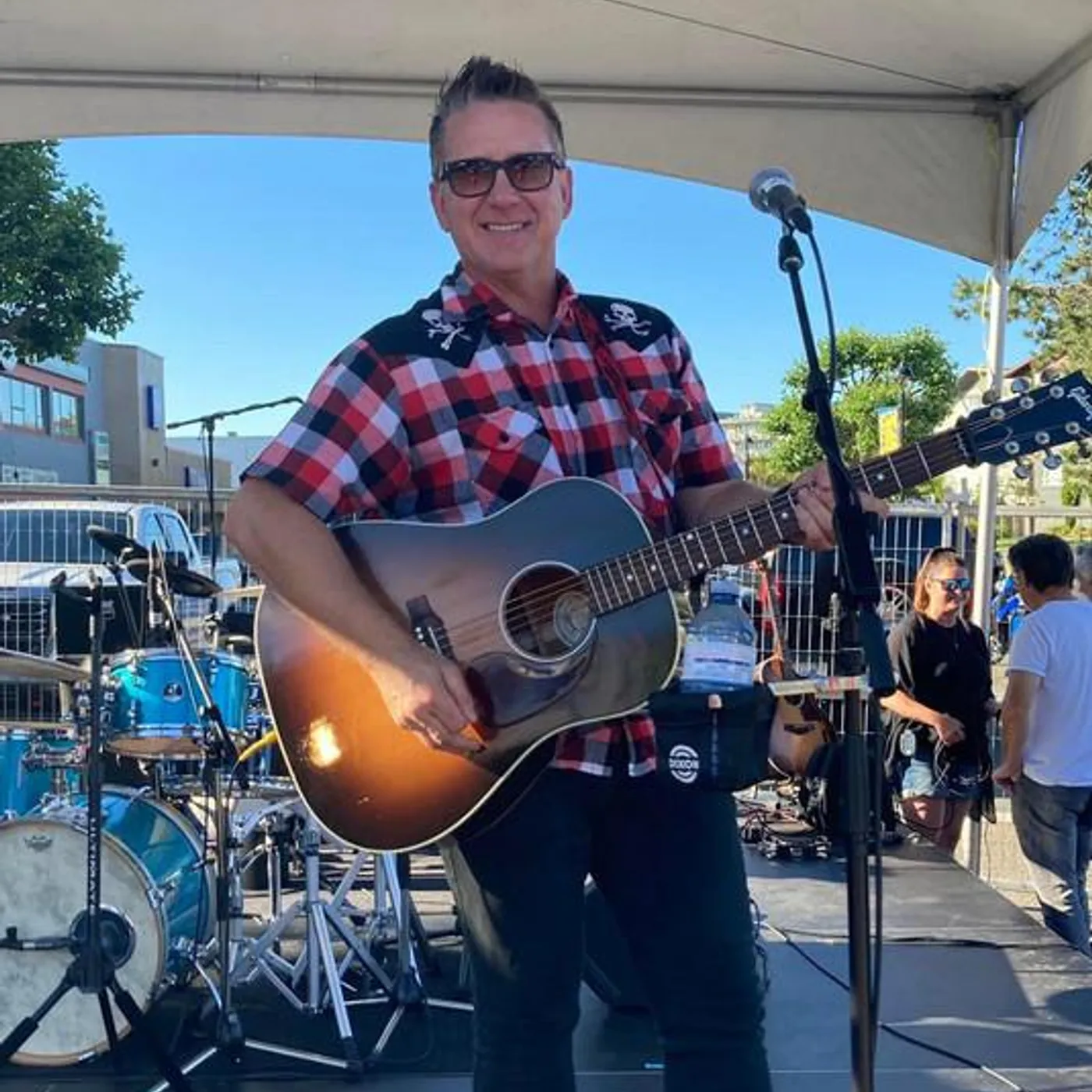 Doug Folkins Brand Page