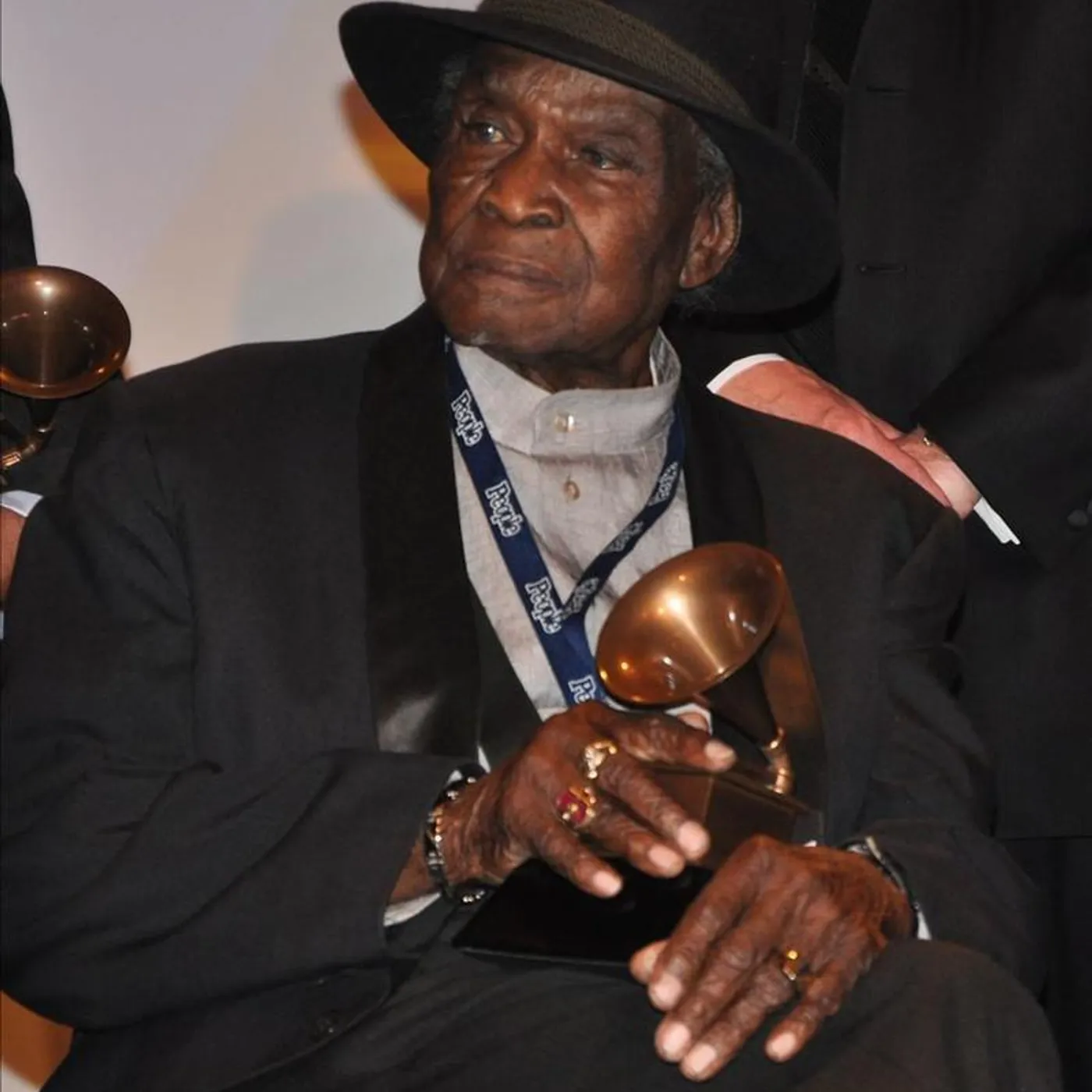 David "Honeyboy" Edwards Brand Page