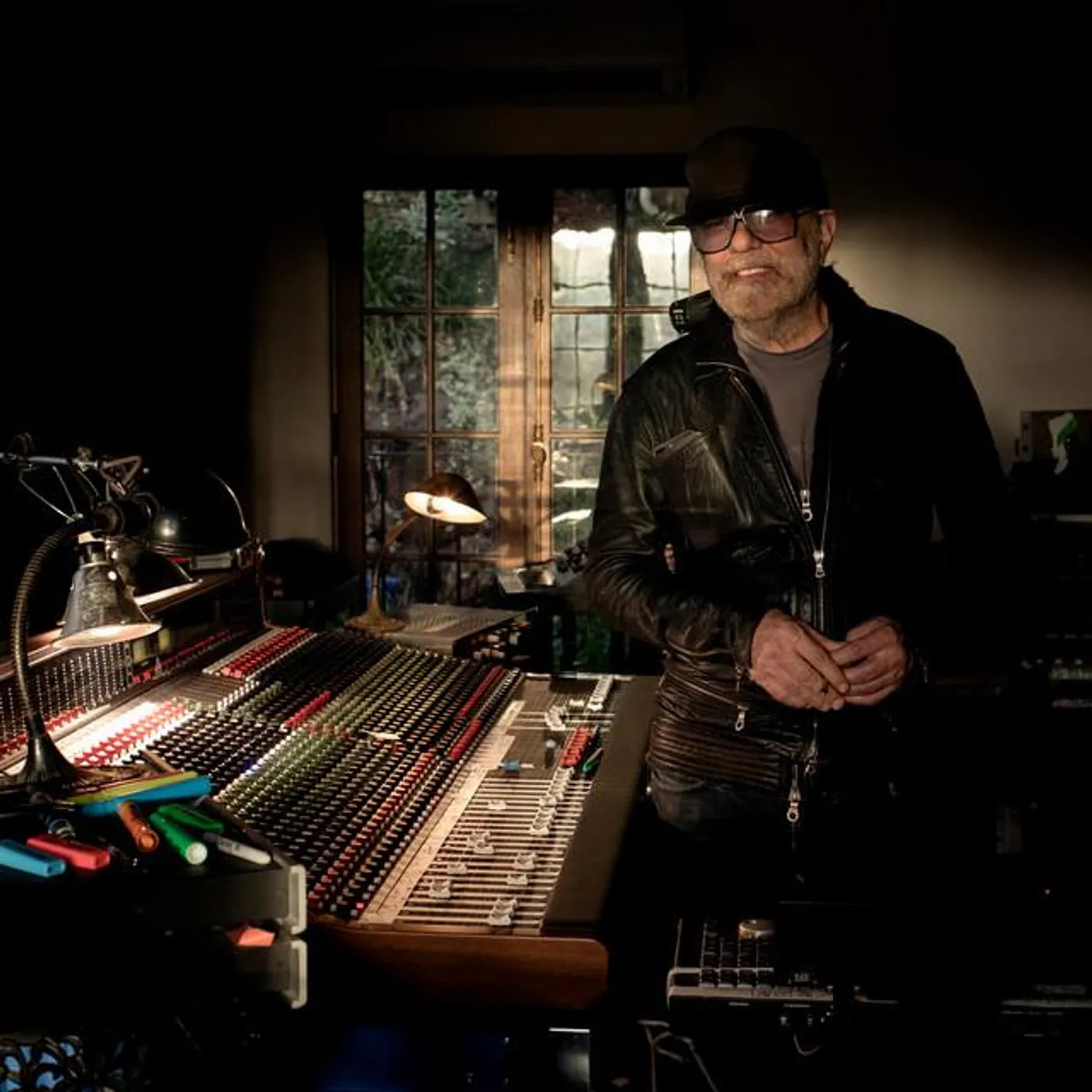 Daniel Lanois Brand Page