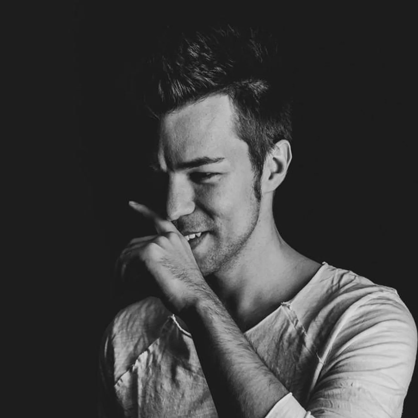 Daniel Rosty Brand Page