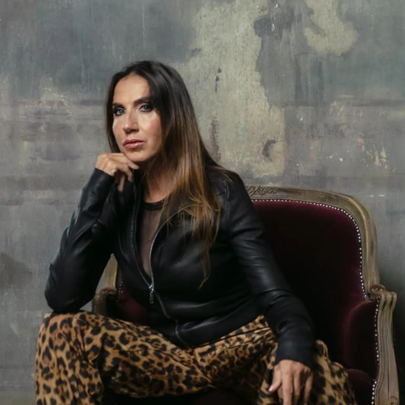 Danila Satragno Brand Page