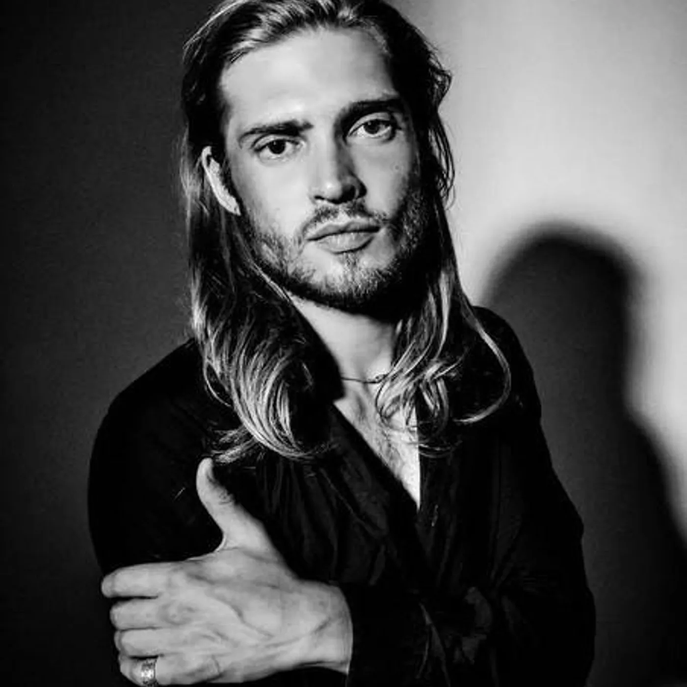 Dario Lessing Brand Page