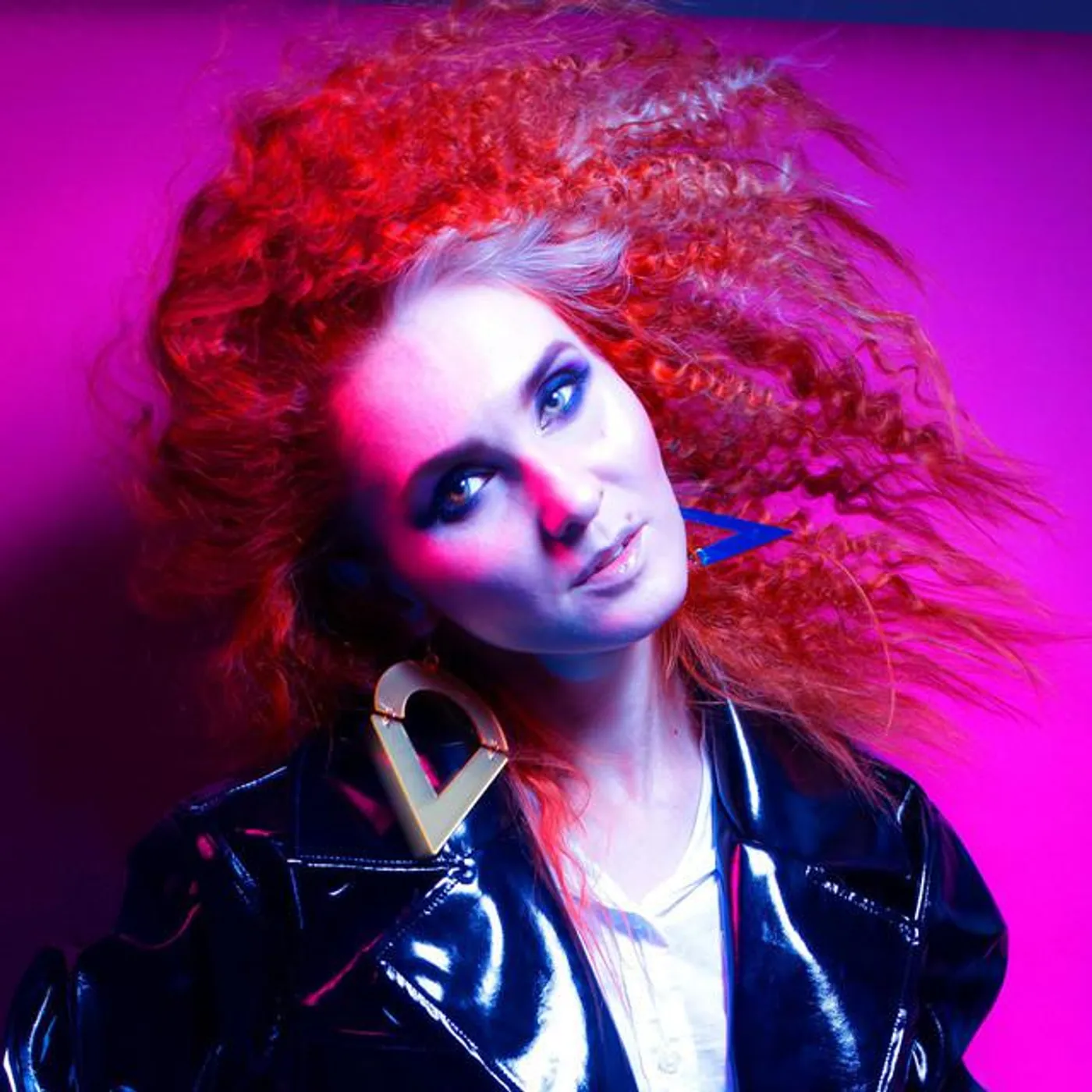 Daria Danatelli Brand Page