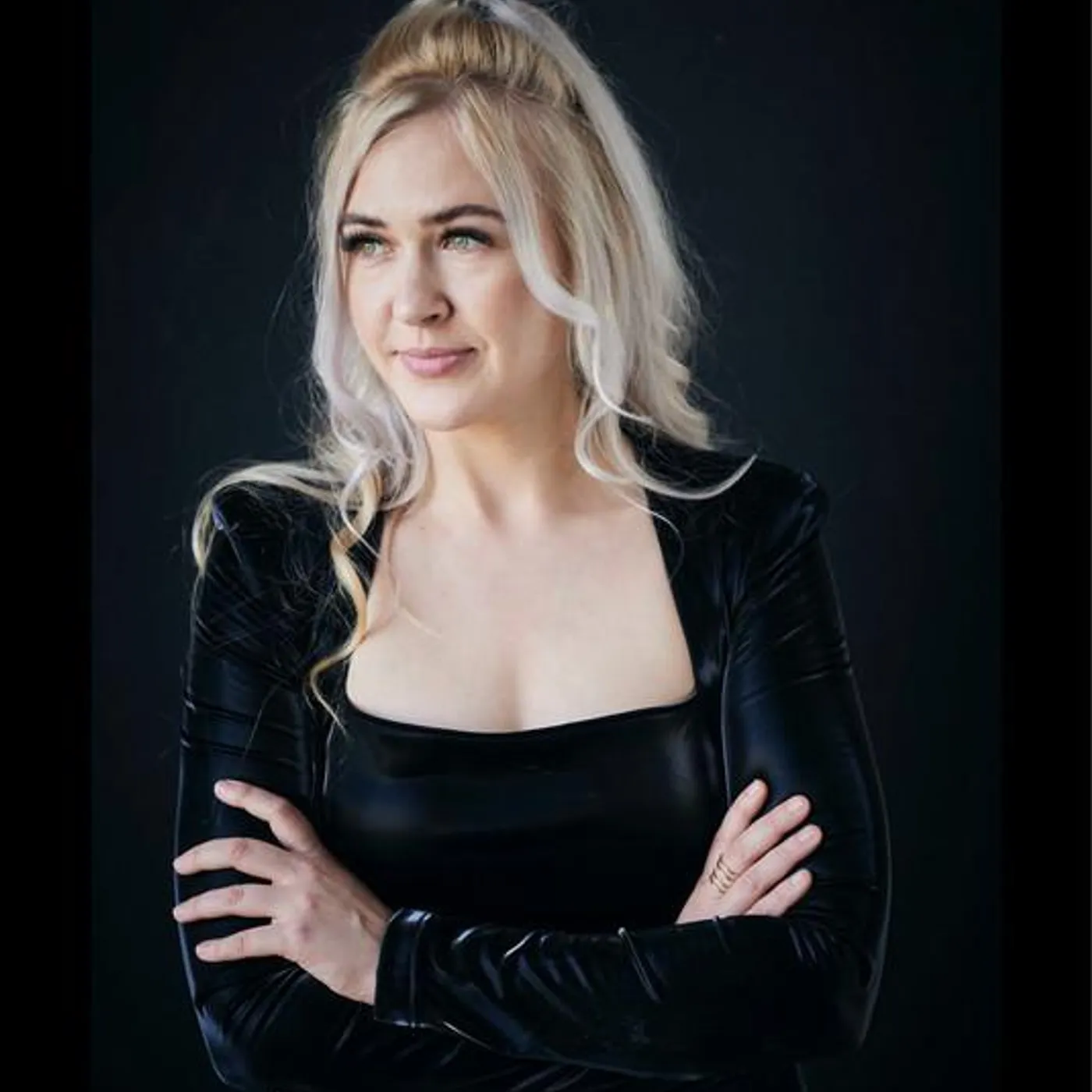 Dascha Dauenhauer Brand Page