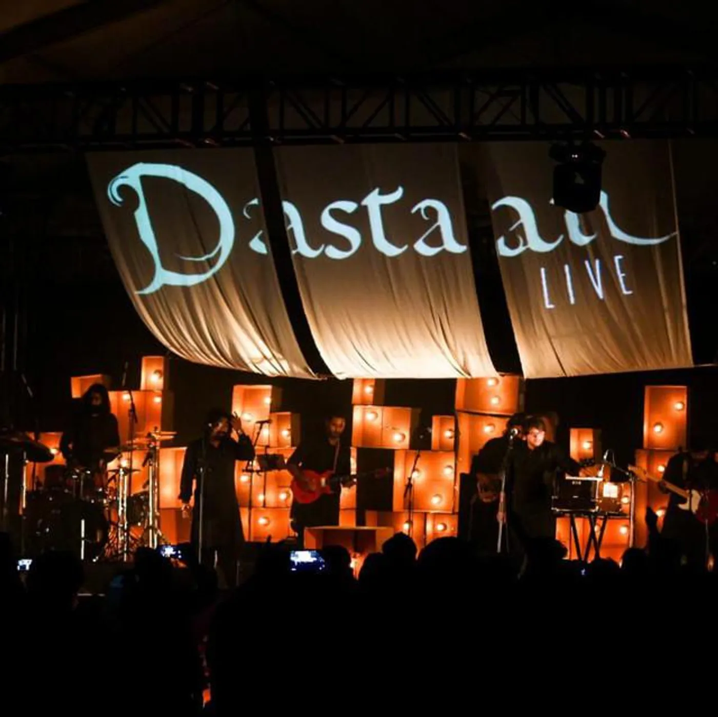 Dastaan LIVE