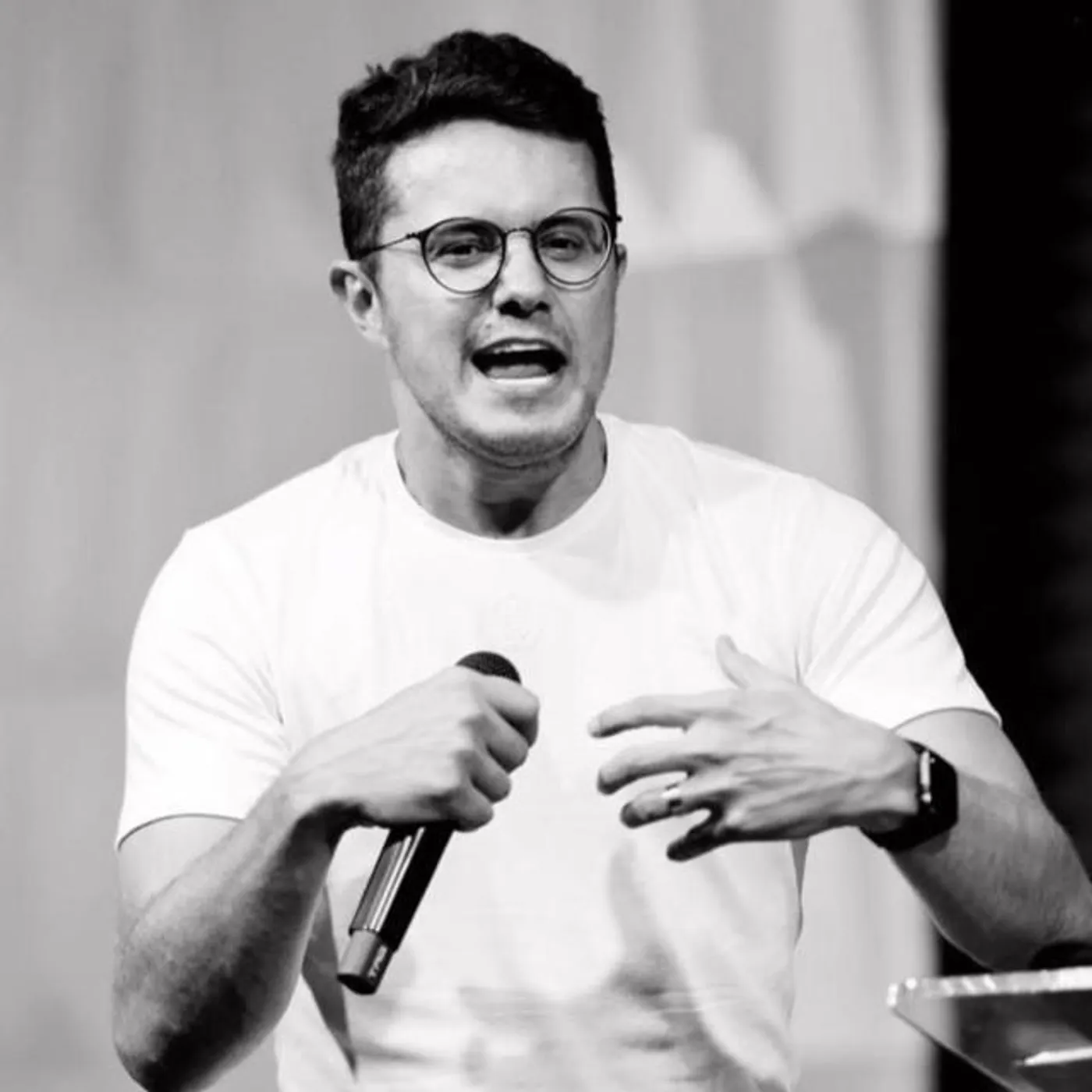 Deive Leonardo Brand Page