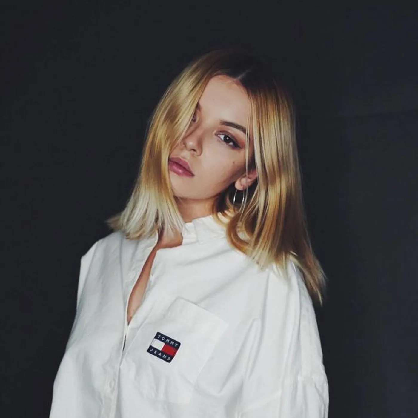 Delia Rus Brand Page