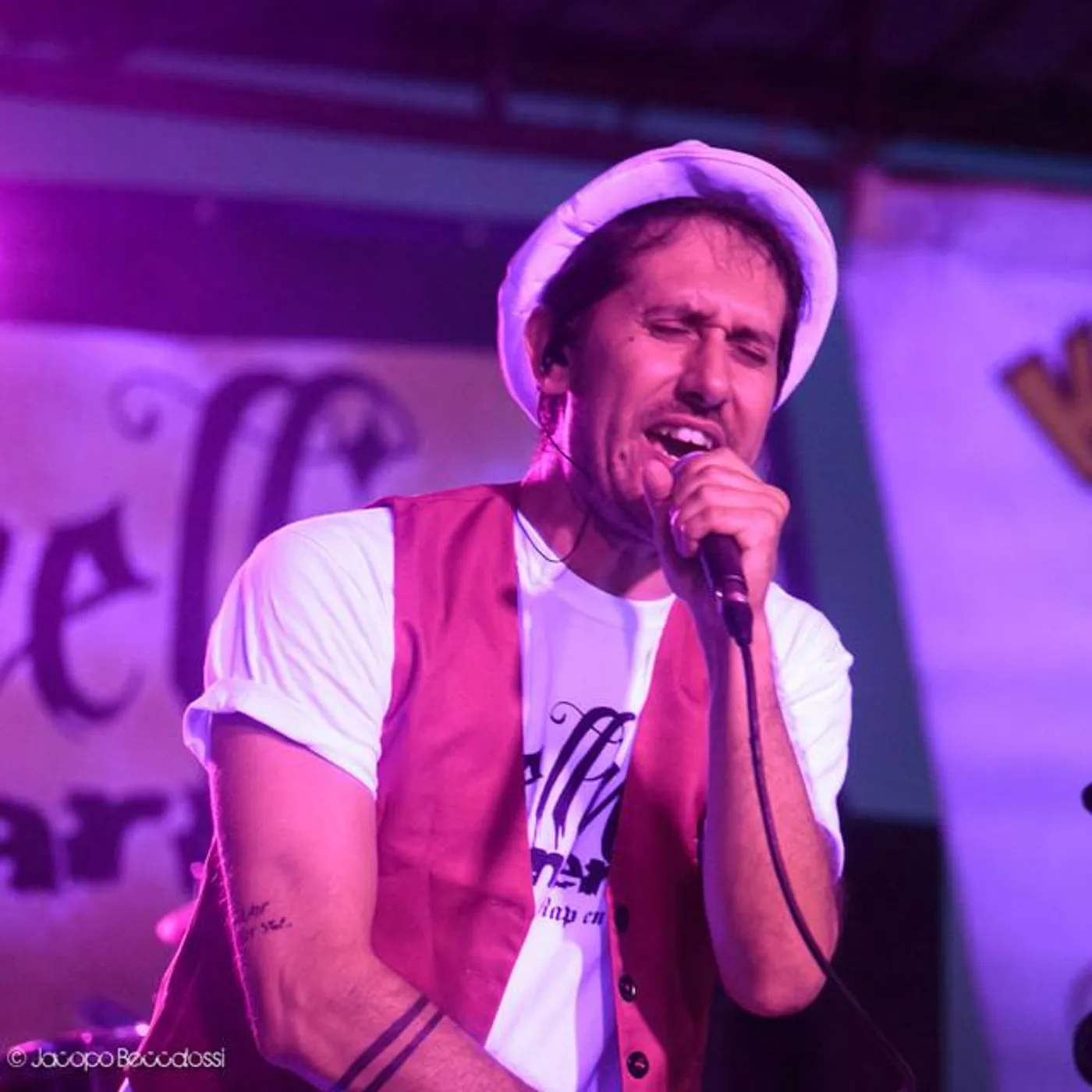 Dellino Farmer Brand Page