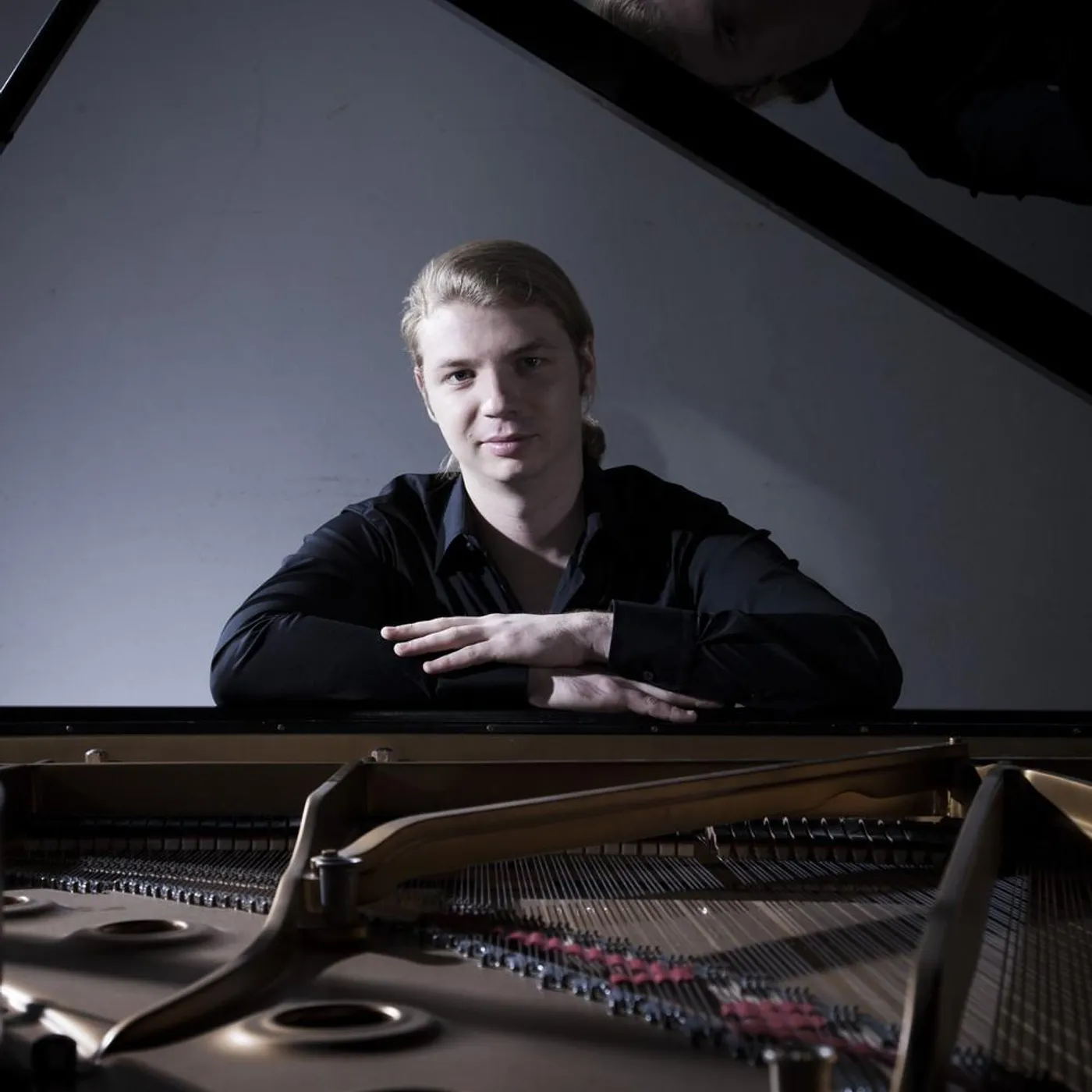 Denis Kozhukhin Brand Page