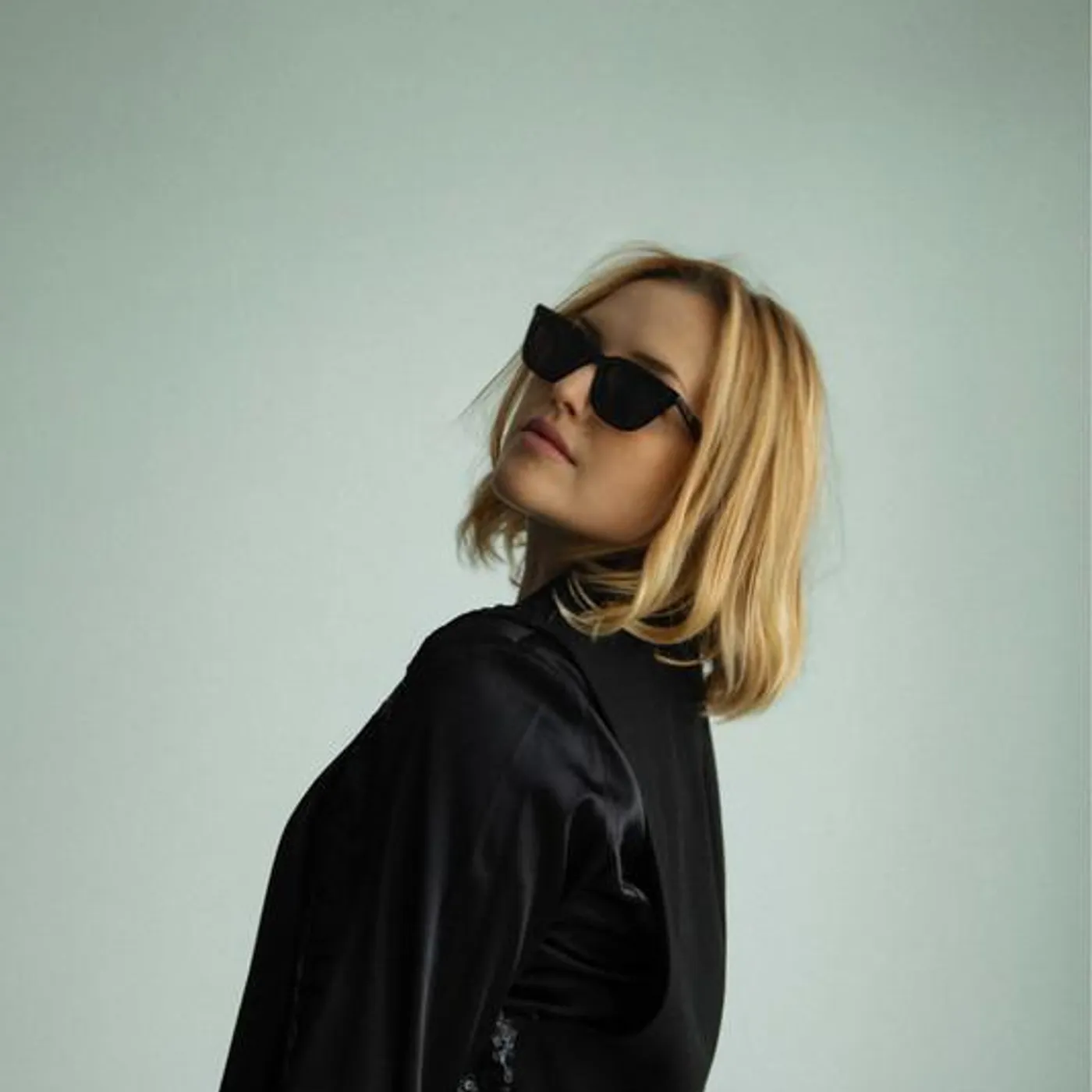 Denise Gutiérrez Brand Page