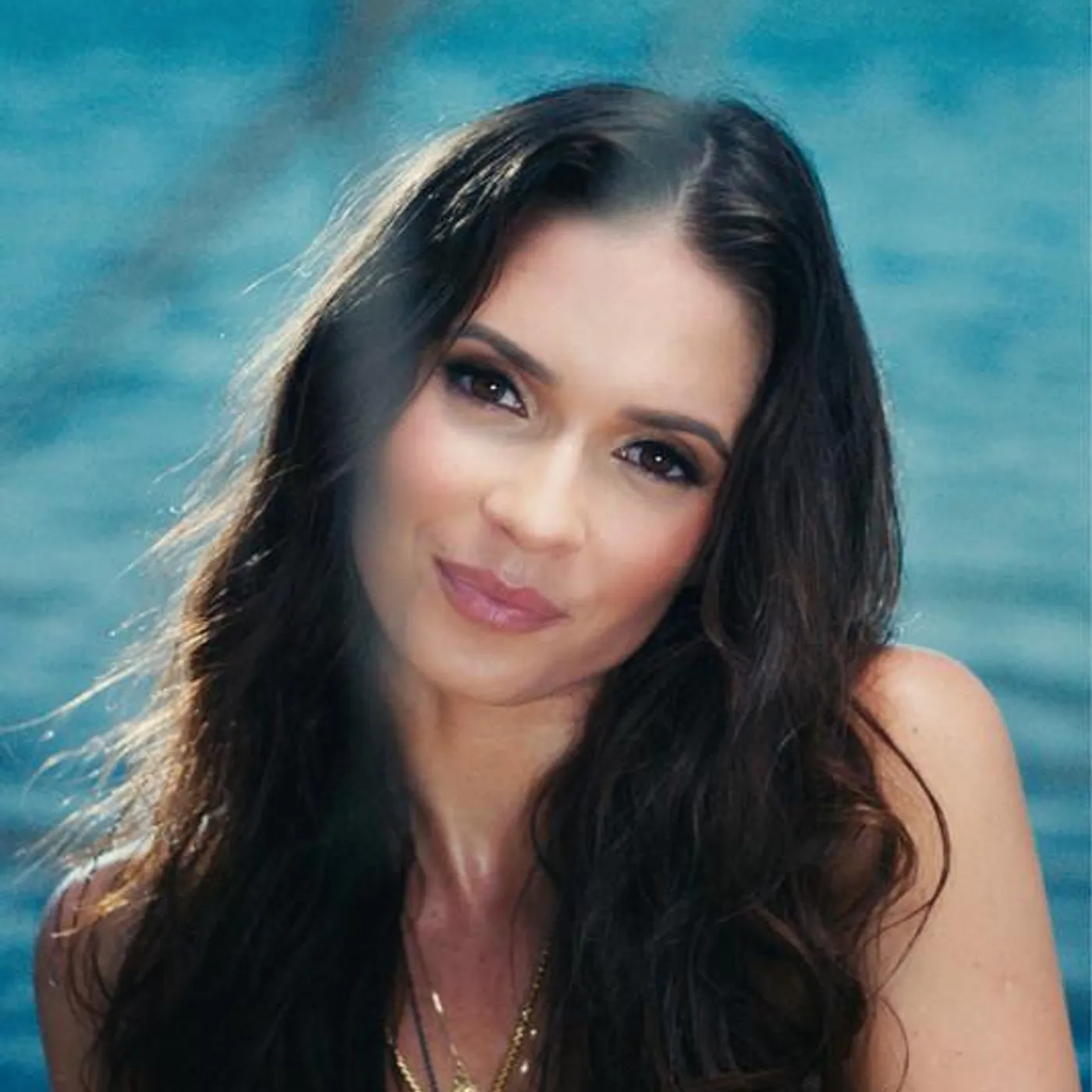 Diana Fuentes Brand Page