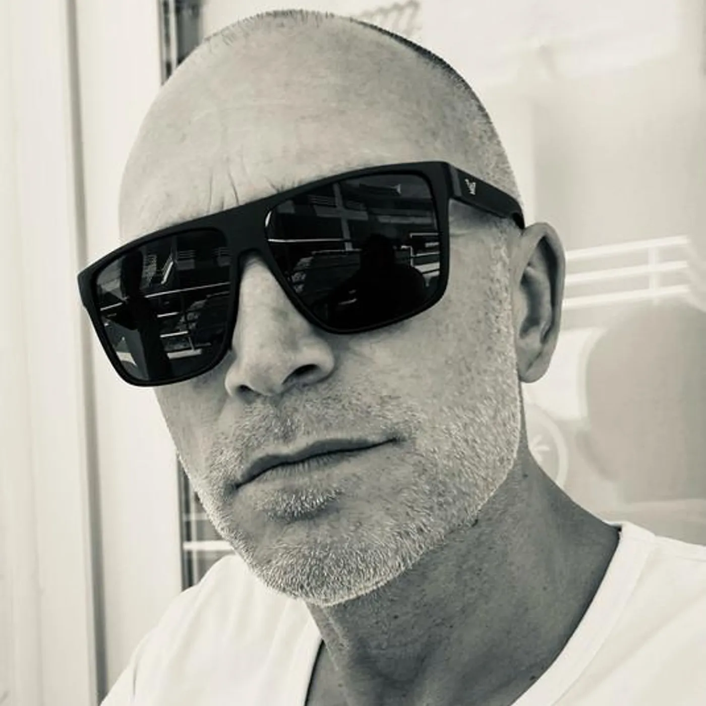 DJ Dean Brand Page