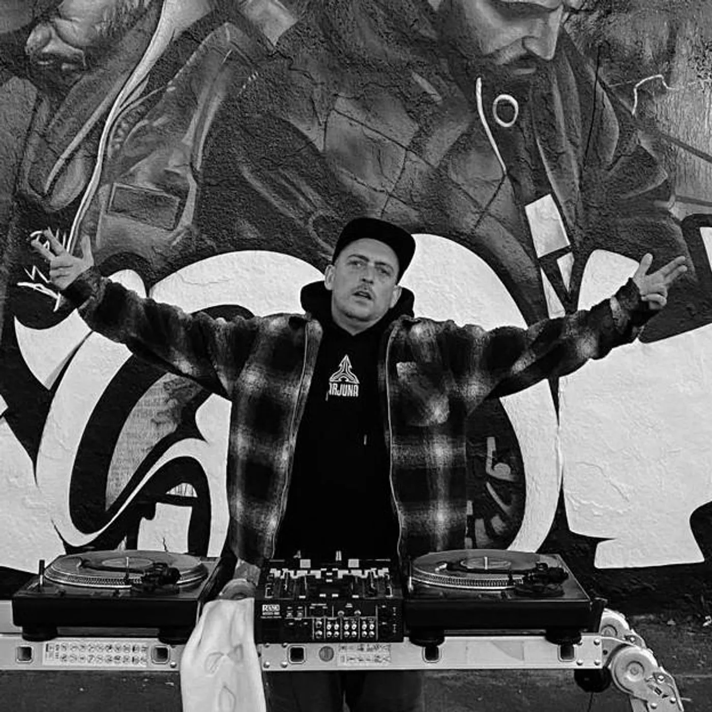 DJ Eule Brand Page