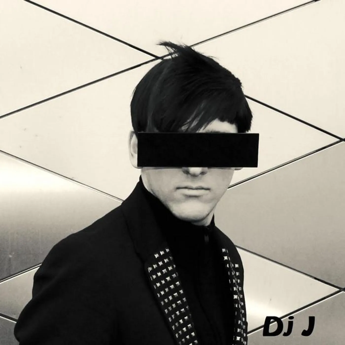 DJ J
