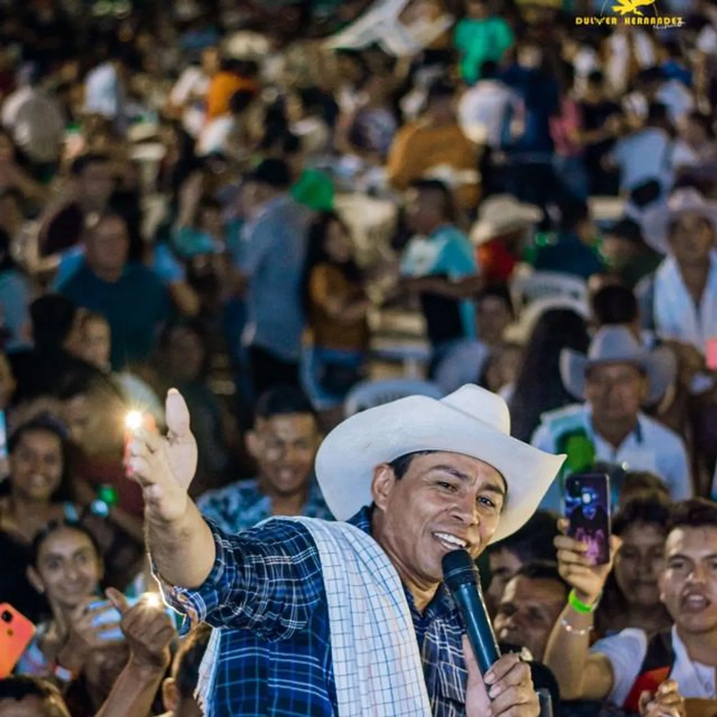 DULVER HERNANDEZ