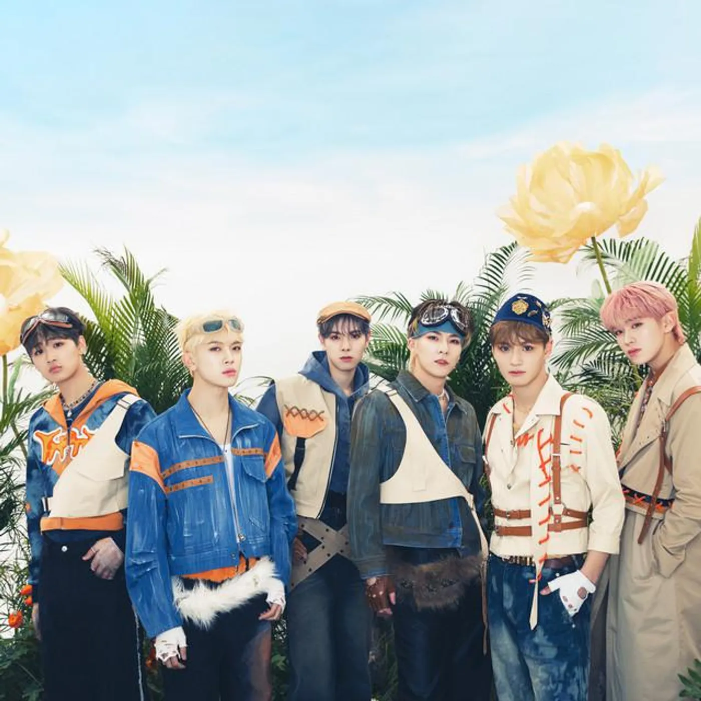 DXTEEN Brand Page